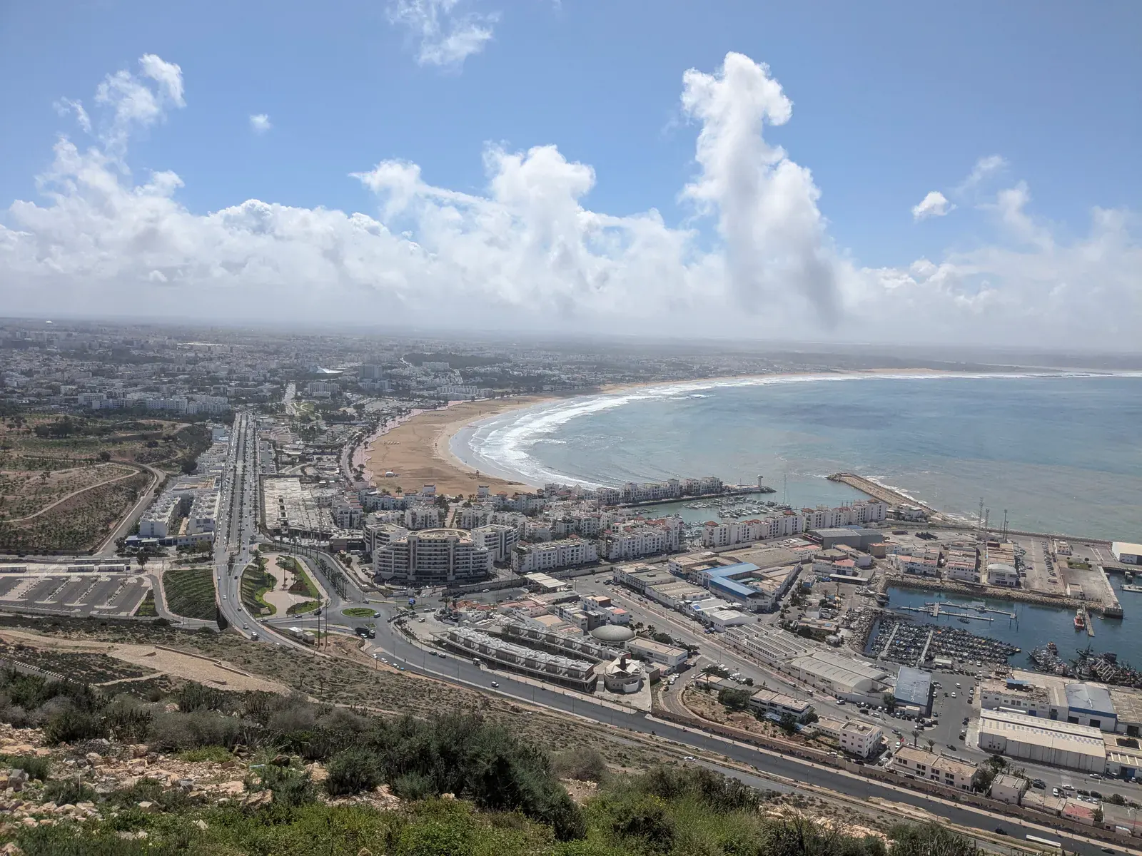 La baia di Agadir vista dalla kasbah di Agadir Oufella