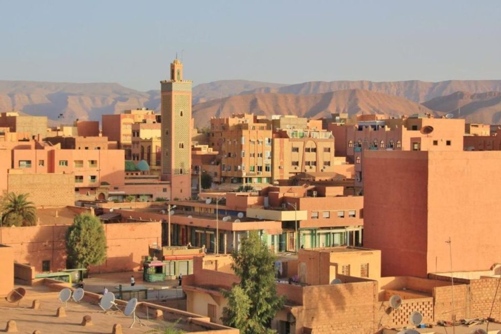 7 Rutas desde Errachidia: Tu Guía Esencial al Desierto